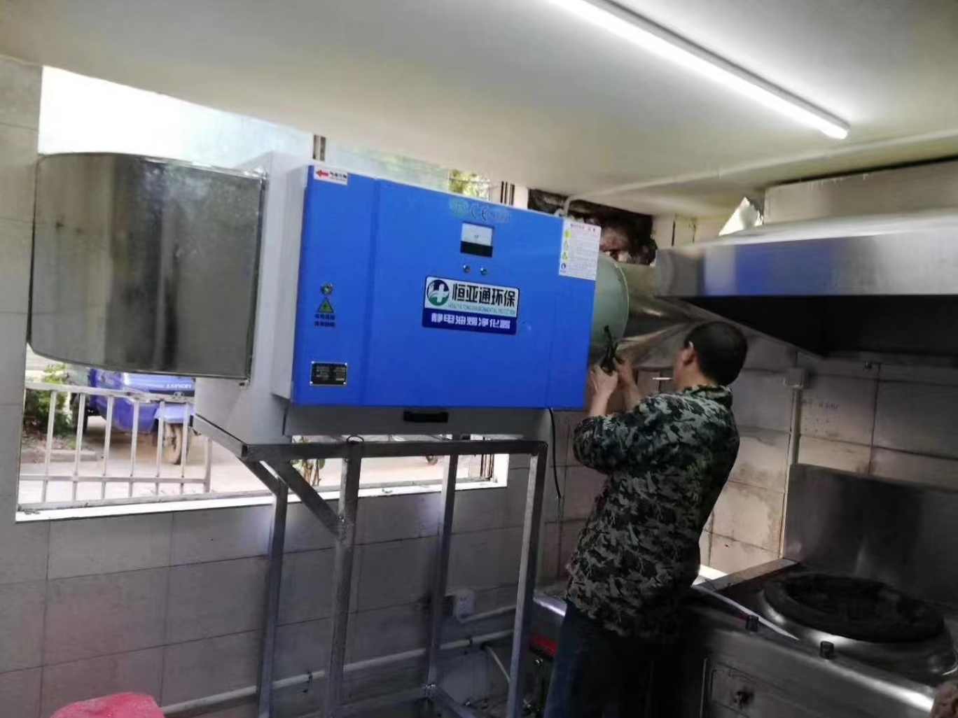 b3a6902feb1e989365967c189663c5e