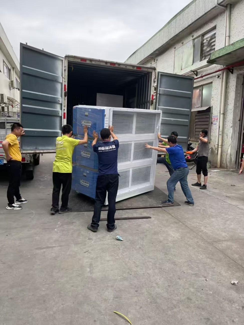 dc95f2611d1744dc5634edeb9640388